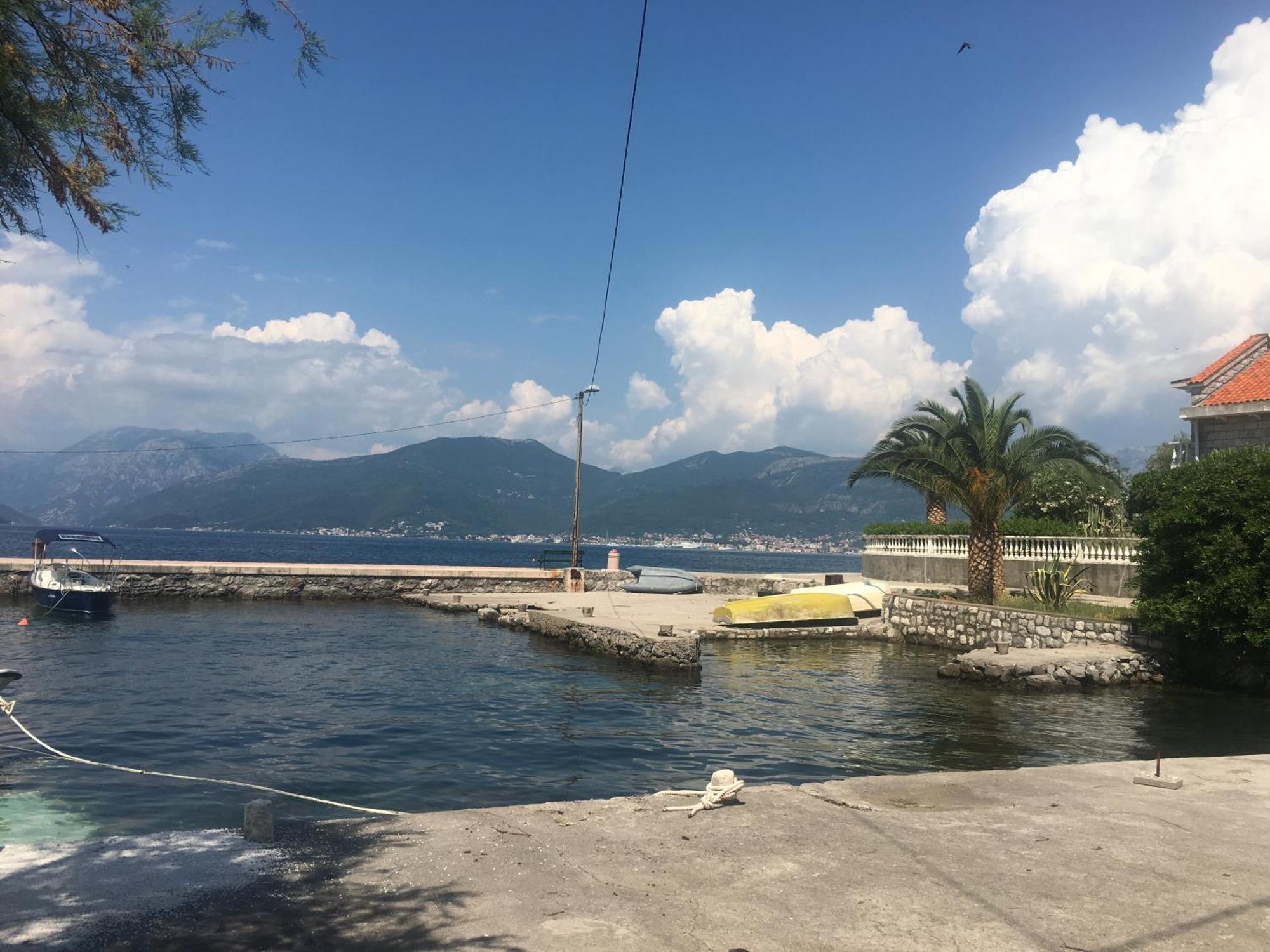 Studio Apartments Krasici Tivat Exterior photo
