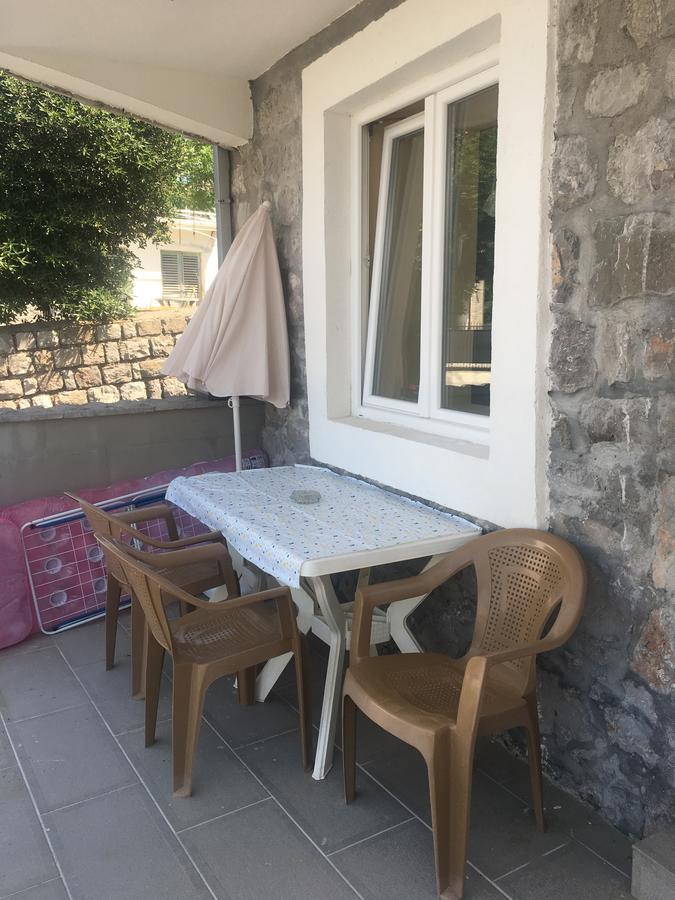 Studio Apartments Krasici Tivat Exterior photo