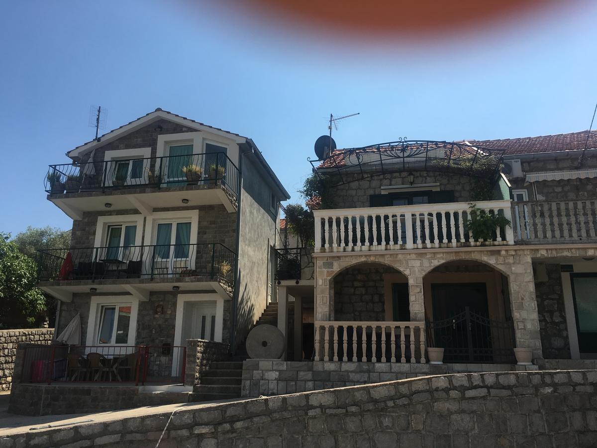 Studio Apartments Krasici Tivat Exterior photo